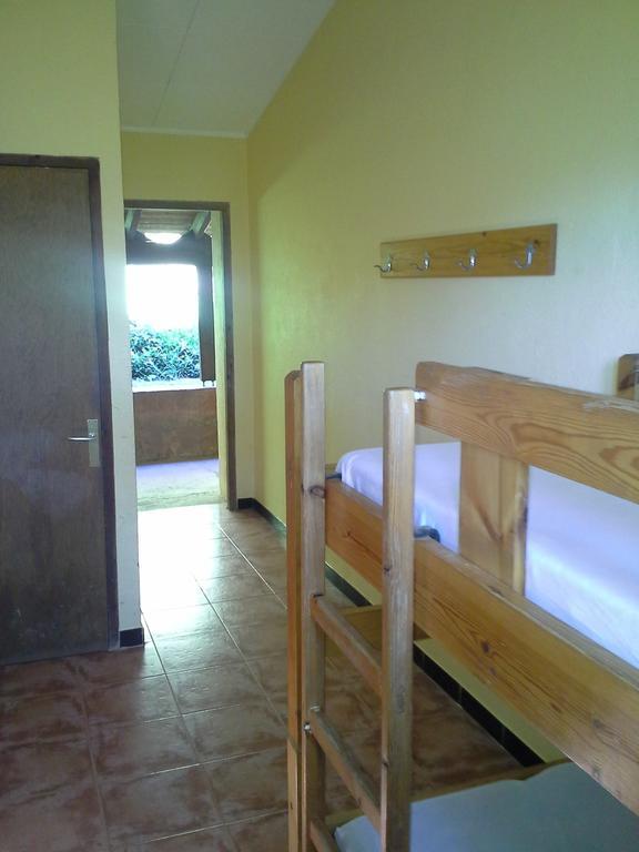 Casa De Colonies La Cadamont Hostel Sant Joan les Fonts Cameră foto
